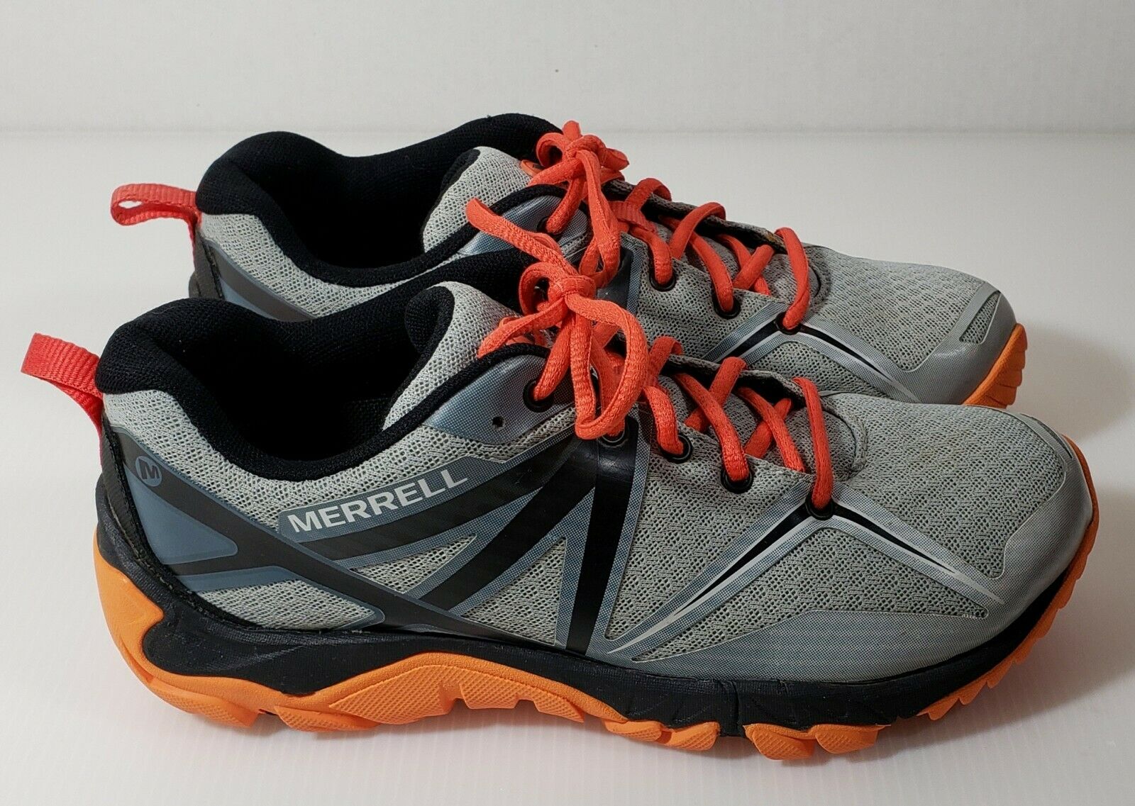 Merrell Womens Trail Hiking Walking Running Shoes Size 7.5