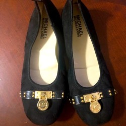 Michael Kors Shoes | Michael Kors Black Dress Shoes Size 3 Kids | Color: Black | Size: 3bb