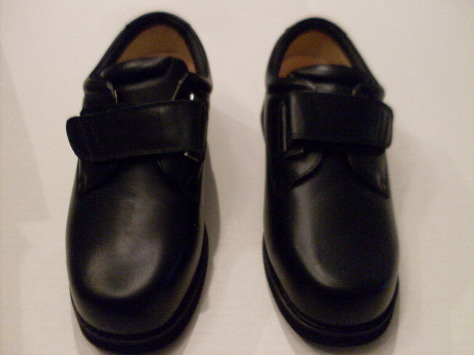 Mt. Emey 502 Therapeutic Shoes size 11-6E XX-Wide Black Strap Closure New In Box