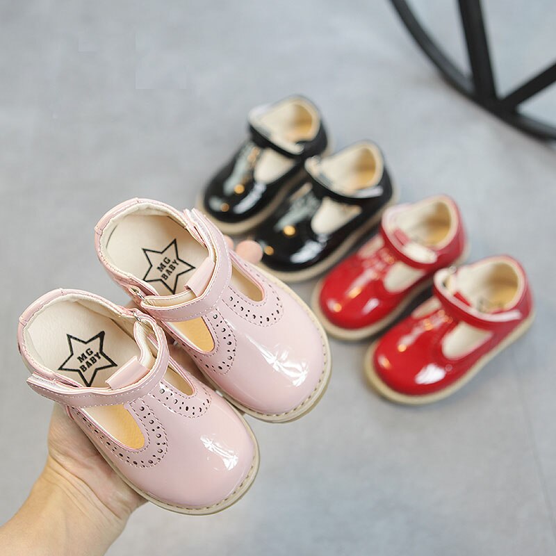 New 2021 Kids Children Toddler Little Girls Summer Spring Patent Leather Sandals Princess Shoes For Girls England Dress Shoes