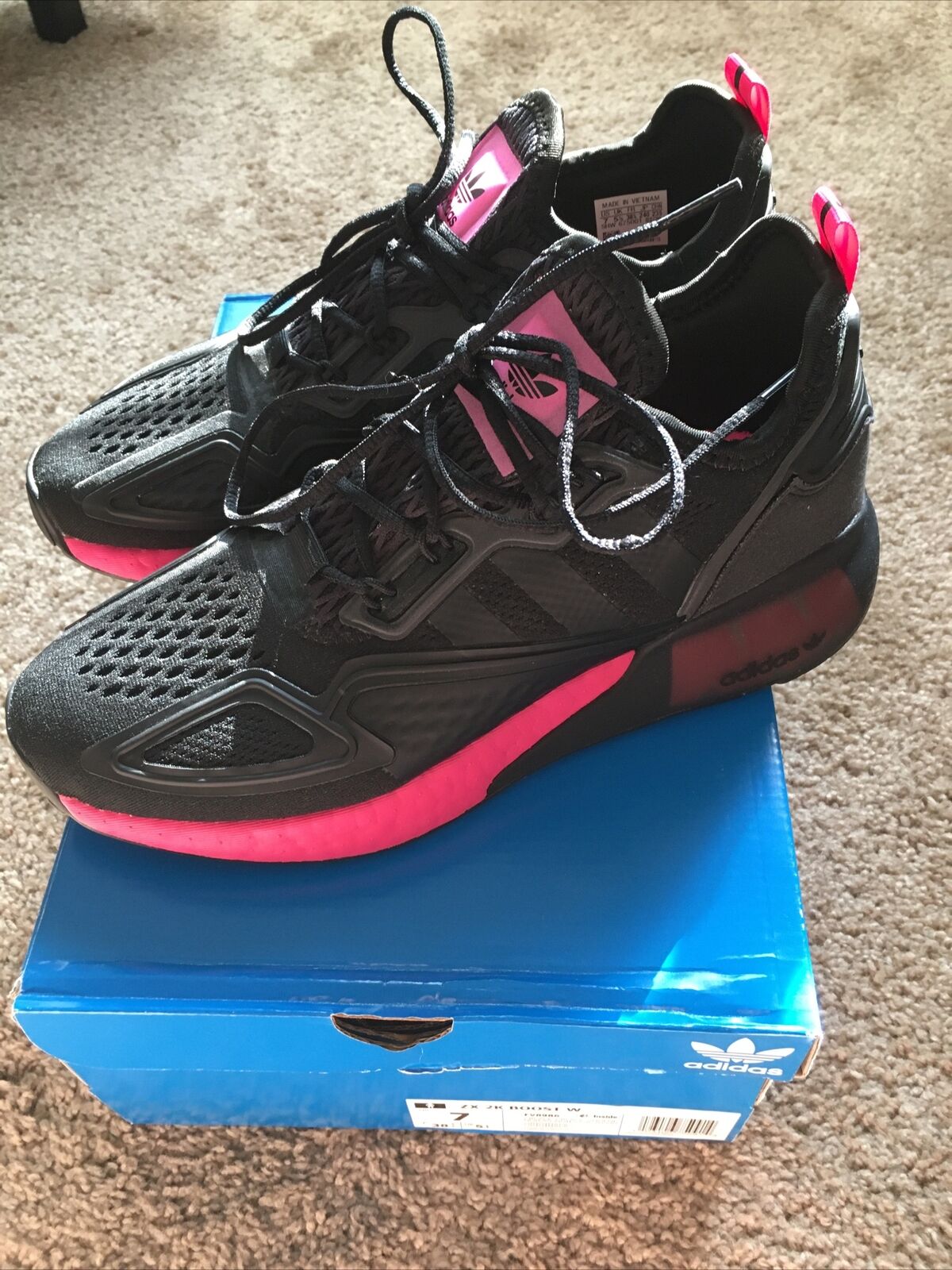 New Adidas ZX 2K Boost W Shoes Sneakers Women’s 7 Black Shock Pink