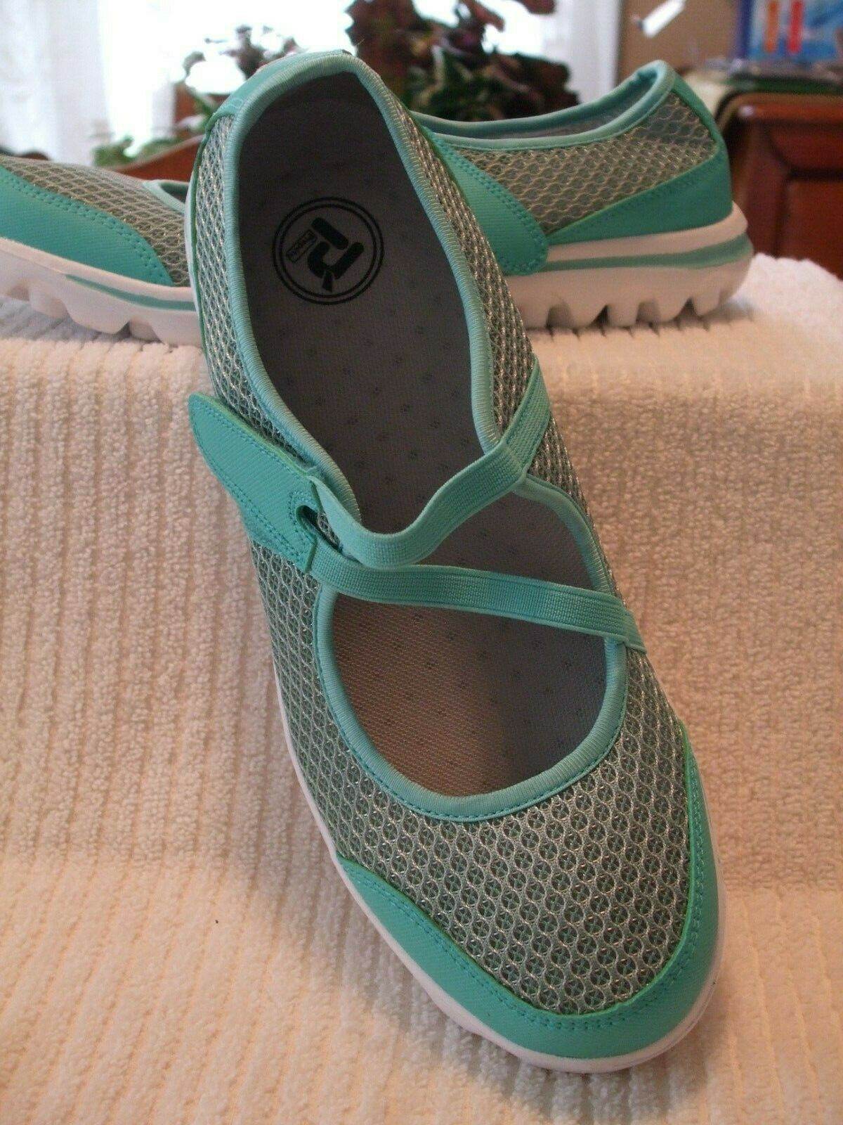 NEW PROPET TRAVELACTIV WALKING SHOES,MARY JO, TURQUOISE, SZ 9.5 MED, FROM QVC