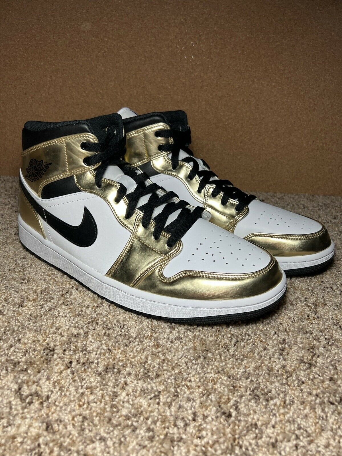 Nike Air Jordan 1 Mid Metallic Gold Black White Shoes Gym DC1419700 Size 12 New