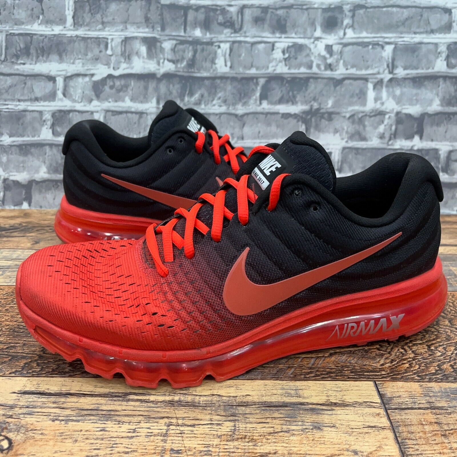Nike Air Max 2017 Bright Crimson Running Casual Shoes Mens sz 10 849559-600