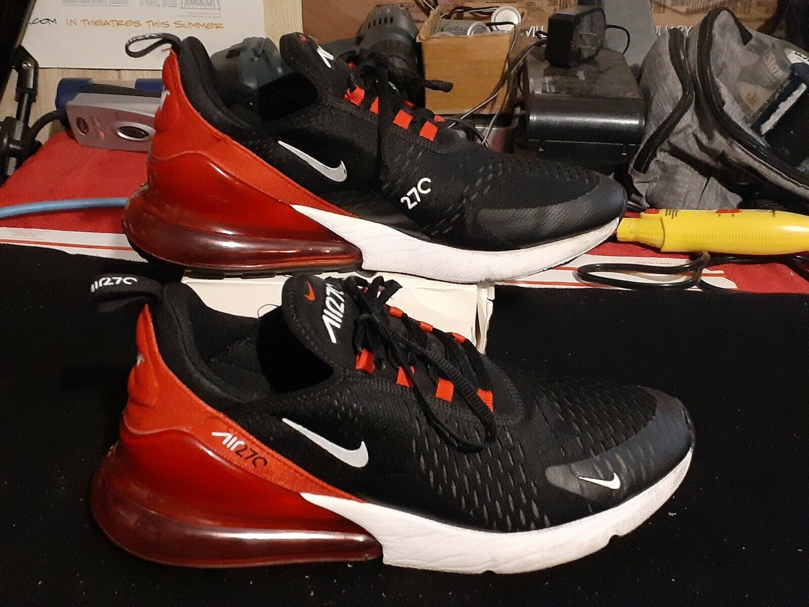 Nike Air Max 270 Bred Red Black Men's running shoes size 9.5 AH8050-022