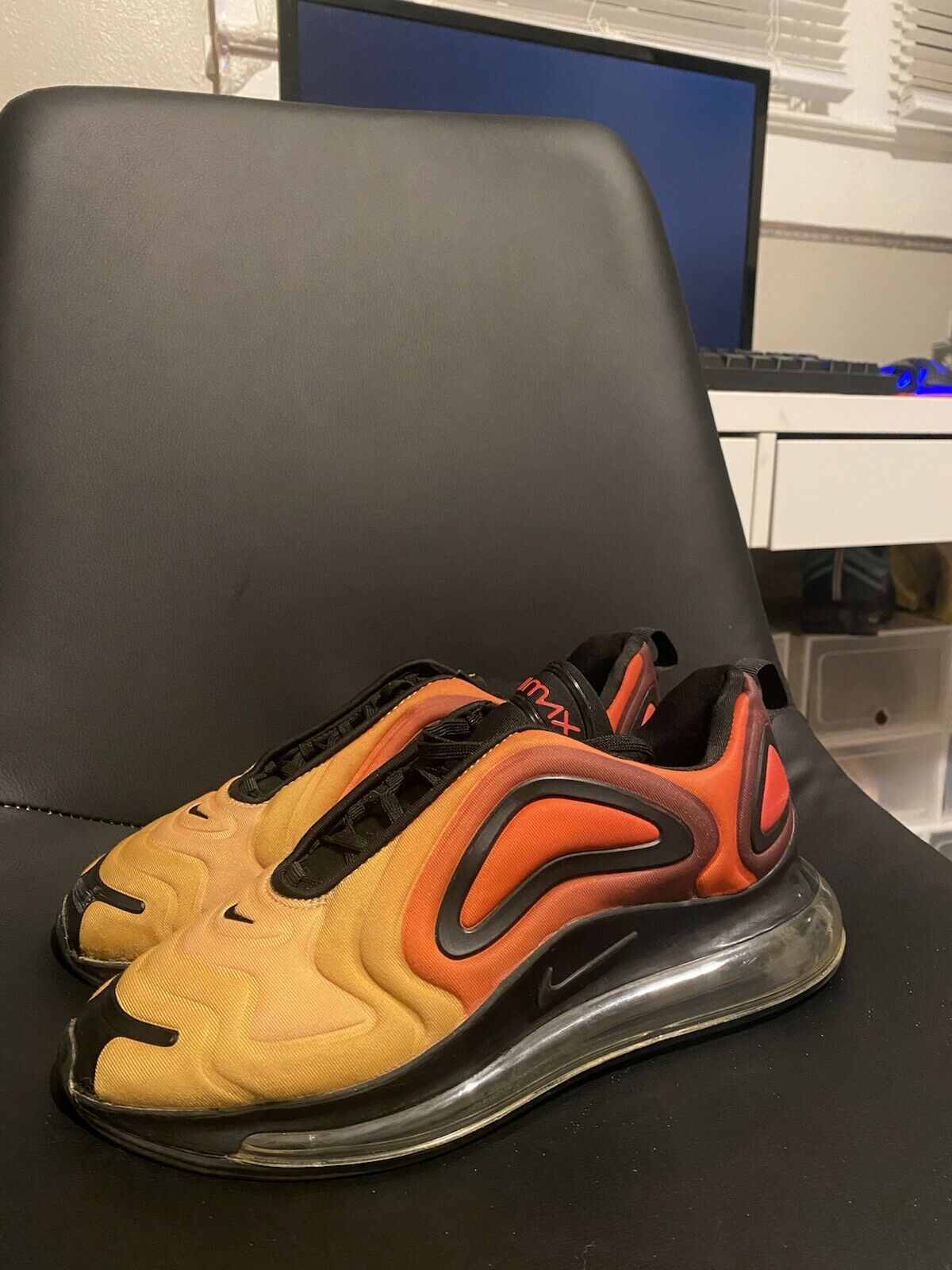 Nike Air Max 720 'Sunset' Men's Shoes Sneakers (Total Orange/Black) AO2924-800