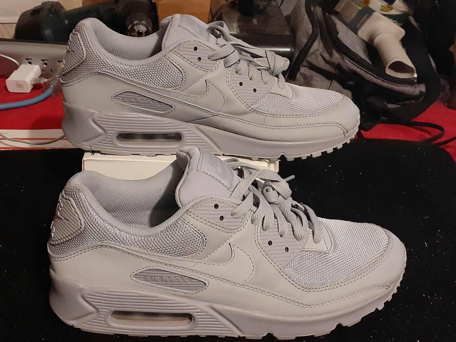 Nike Air Max 90 Triple Wolf Grey Mens running shoes size 9.5 Excellent condition