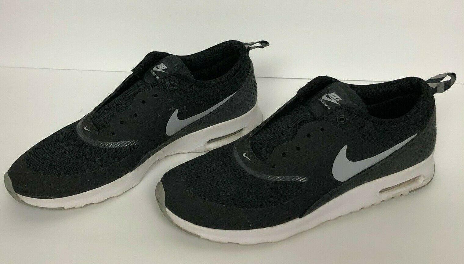 Nike Air Thea Sneakers Black White Running Shoes No Laces 599409-007 US 8.5