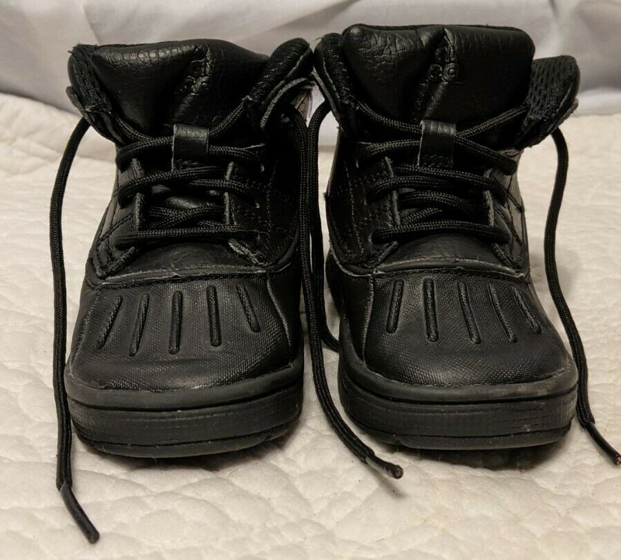 NIKE Black TODDLER Boys Size 7C Shoes 524874-001