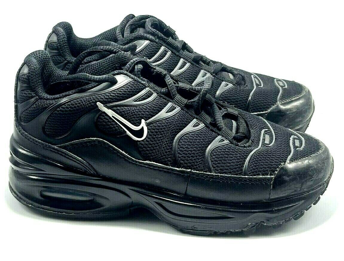 Nike Boys Air Max Plus Triple Black Lace Up Sneakers 306120-053 Shoes Size 13c