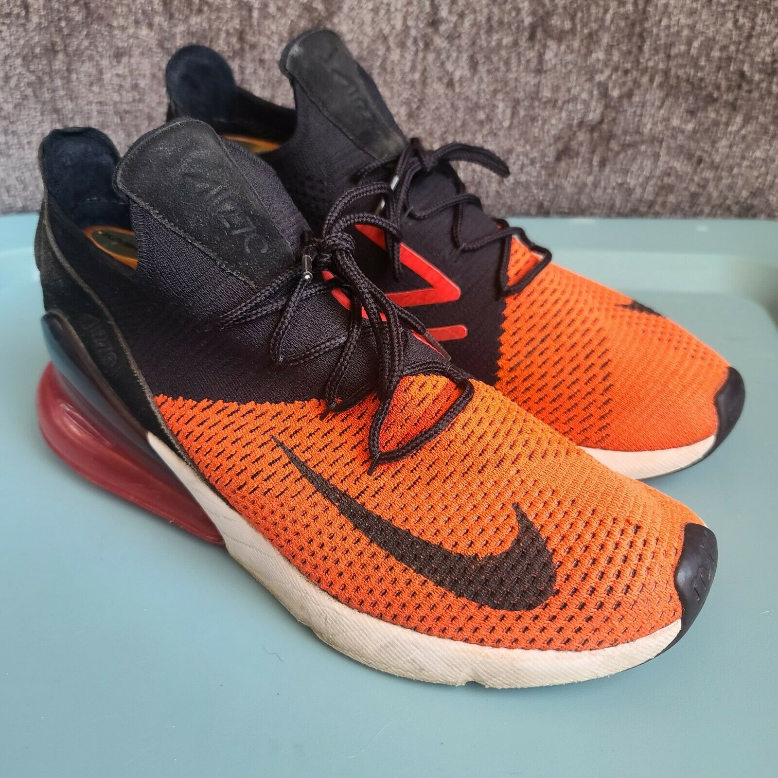 Nike Men's Air Max 270 Flyknit 'Bred' Sneakers Size 11 Red Lace Up Shoes
