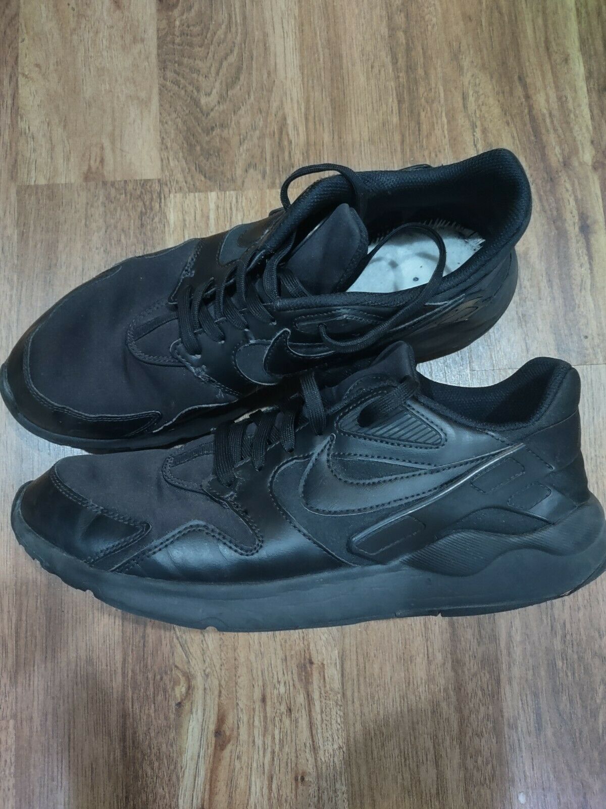 Nike Mens Shoes 11.5 Black NO INSOLES