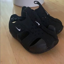 Nike Shoes | Baby Nike Sandals | Color: Black | Size: 2bb