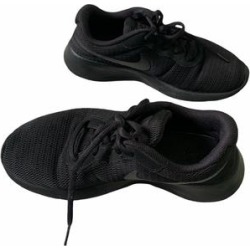 Nike Shoes | Black Nike Shoe | Color: Black | Size: 5