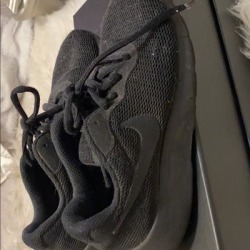 Nike Shoes | Black Nike Shoes Girls Size 2 | Color: Black | Size: 2g