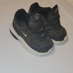 Nike Shoes | Infant Nike Sneakers | Color: Black/White | Size: 5bb
