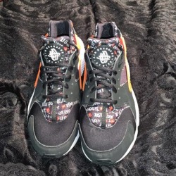 Nike Shoes | Just Do It Nike Huaraches | Color: Black/Orange | Size: 9.5