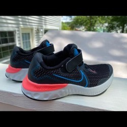 Nike Shoes | Nike Shoes For Boys | Color: Black | Size: 11b