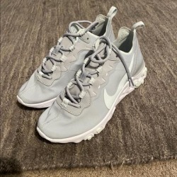 Nike Shoes | Nike Shoes For Women | Color: White/Cream | Size: 6.5