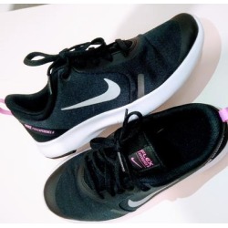 Nike Shoes | Nike Sneakers For Women | Color: Black | Size: 7