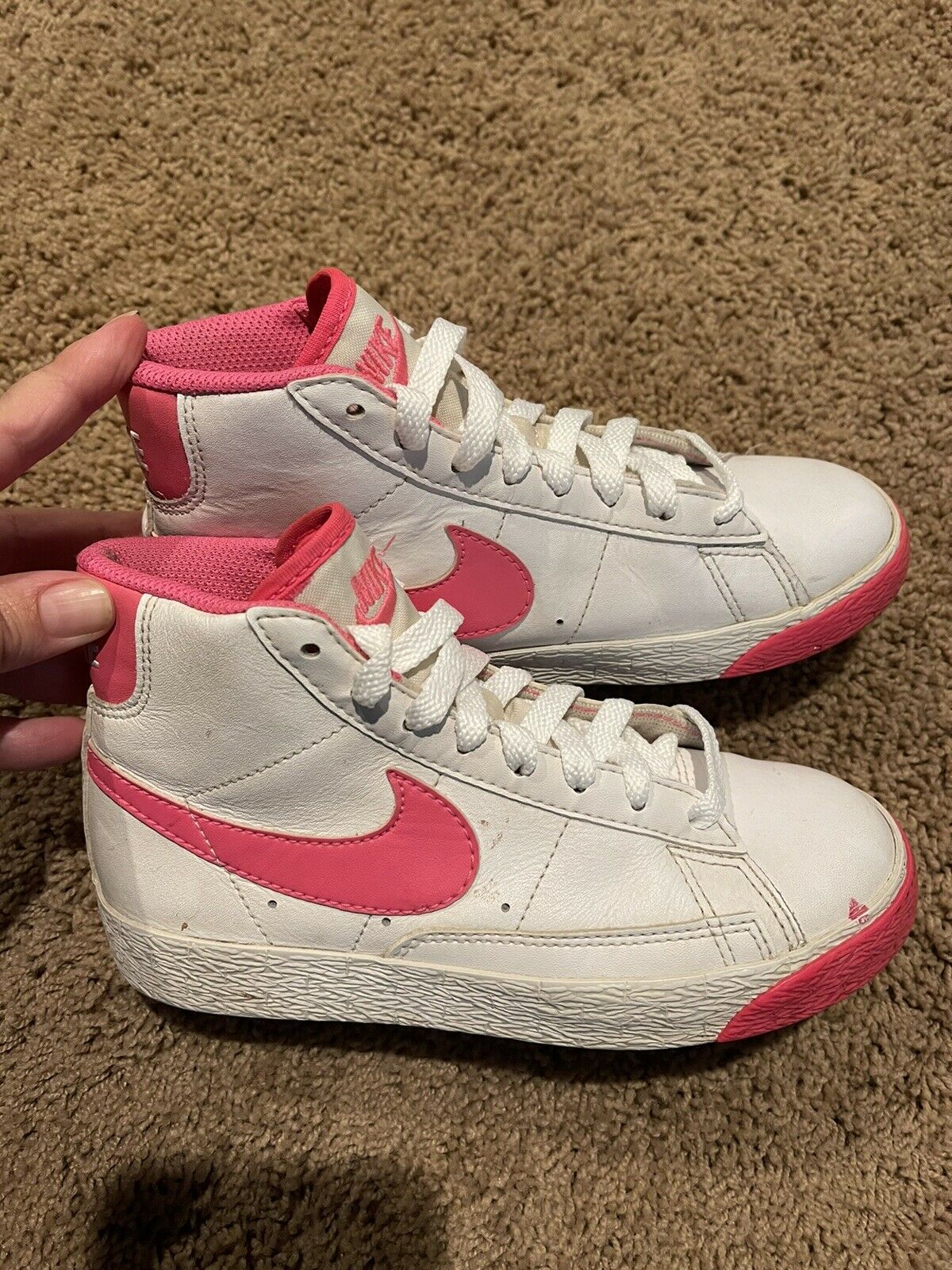 Nike Sweet Classic Sneakers High Tops Shoe Pink White Girls Youth size 13