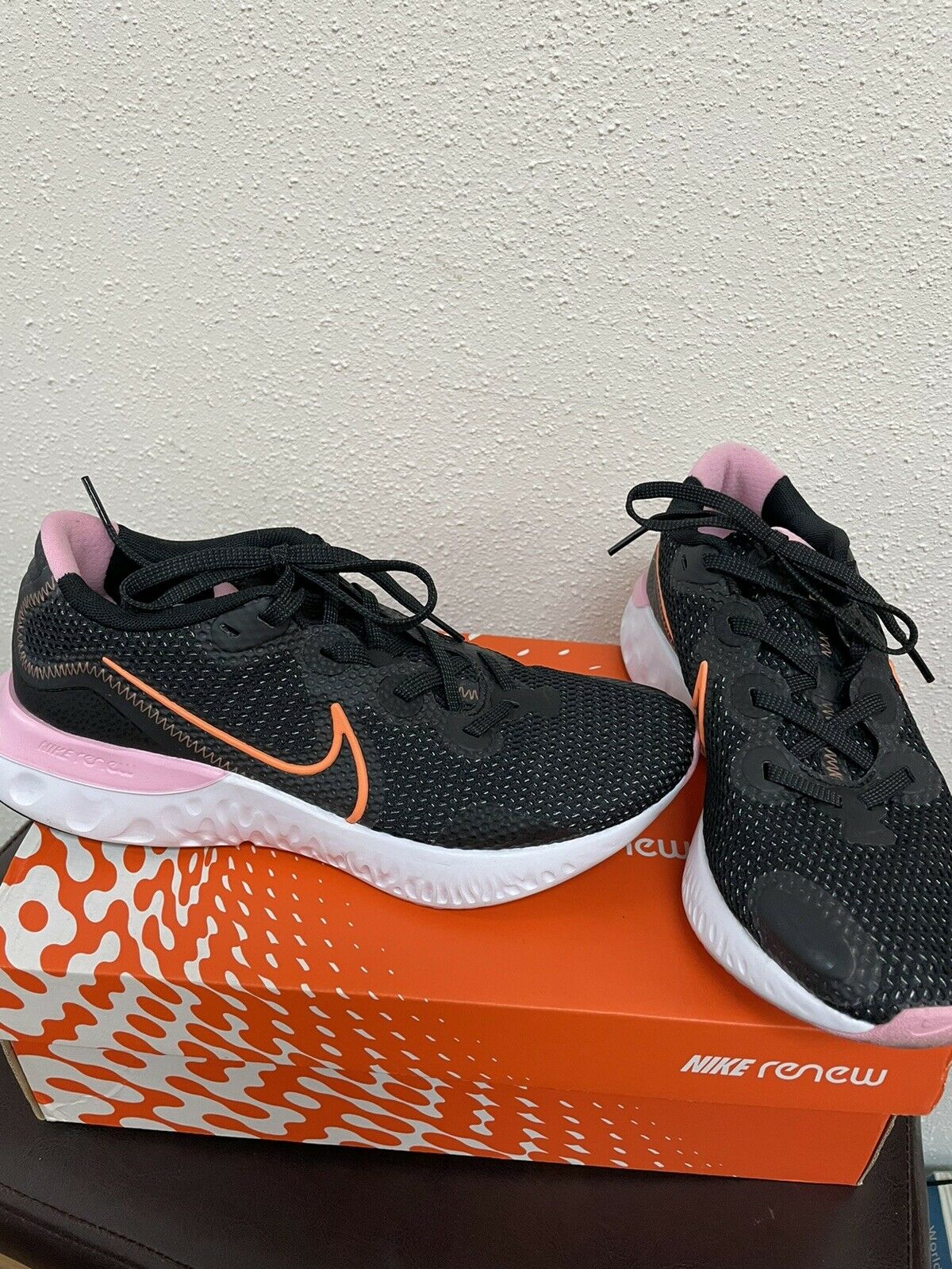 NIKE Women's Renew Run Running Shoes 'Black/Pink/Orange' - Size 8