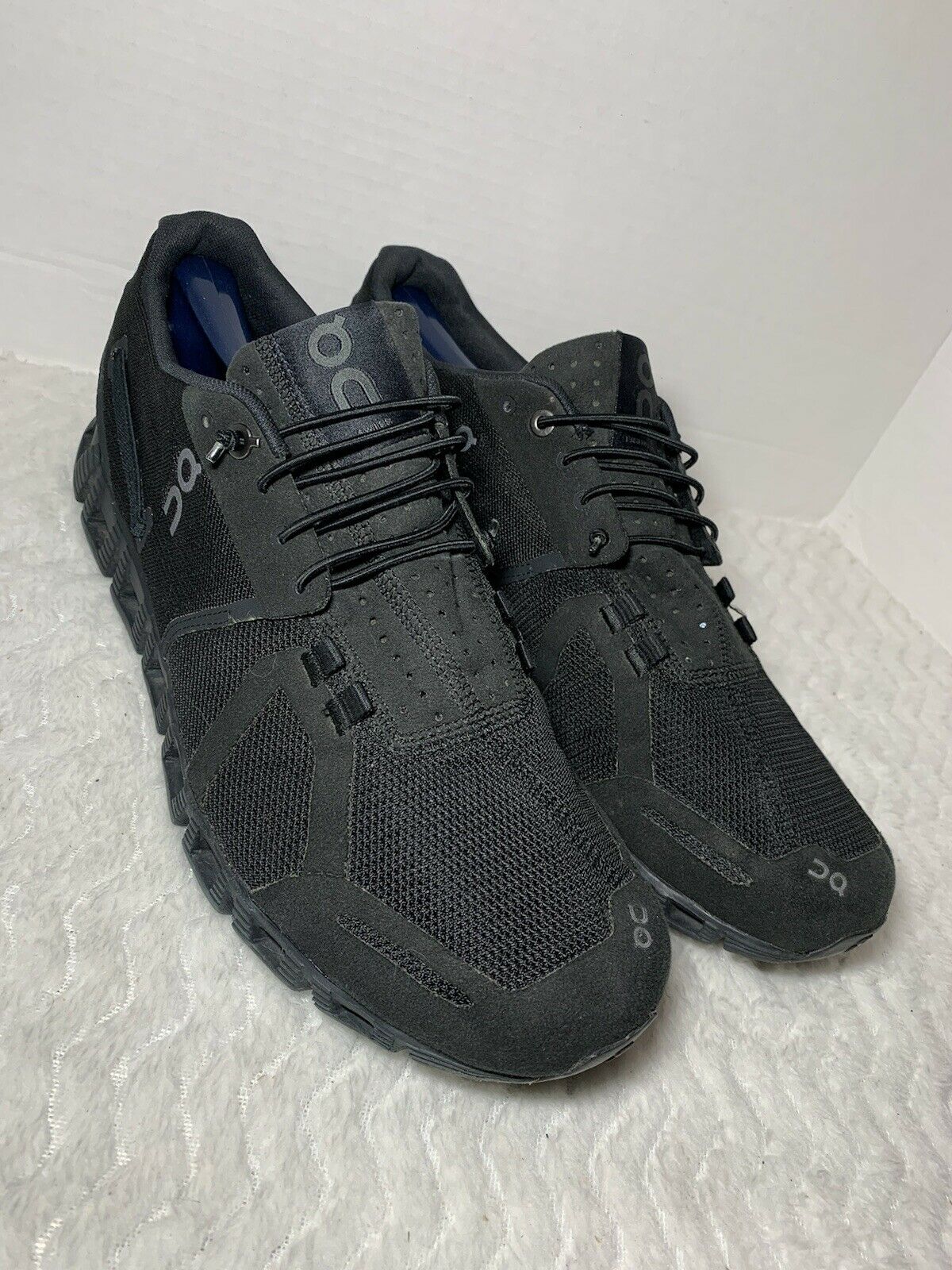 On Cloud Men’s Athletic Running Walking Shoes On Cloud Black Size 10