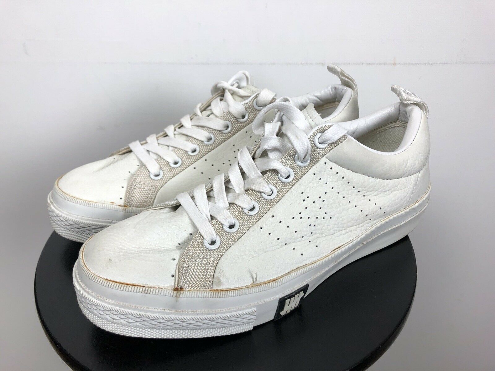 RARE Converse X Undefeated OS ACADEMY OX UNDFTD WHI SZ 8 US