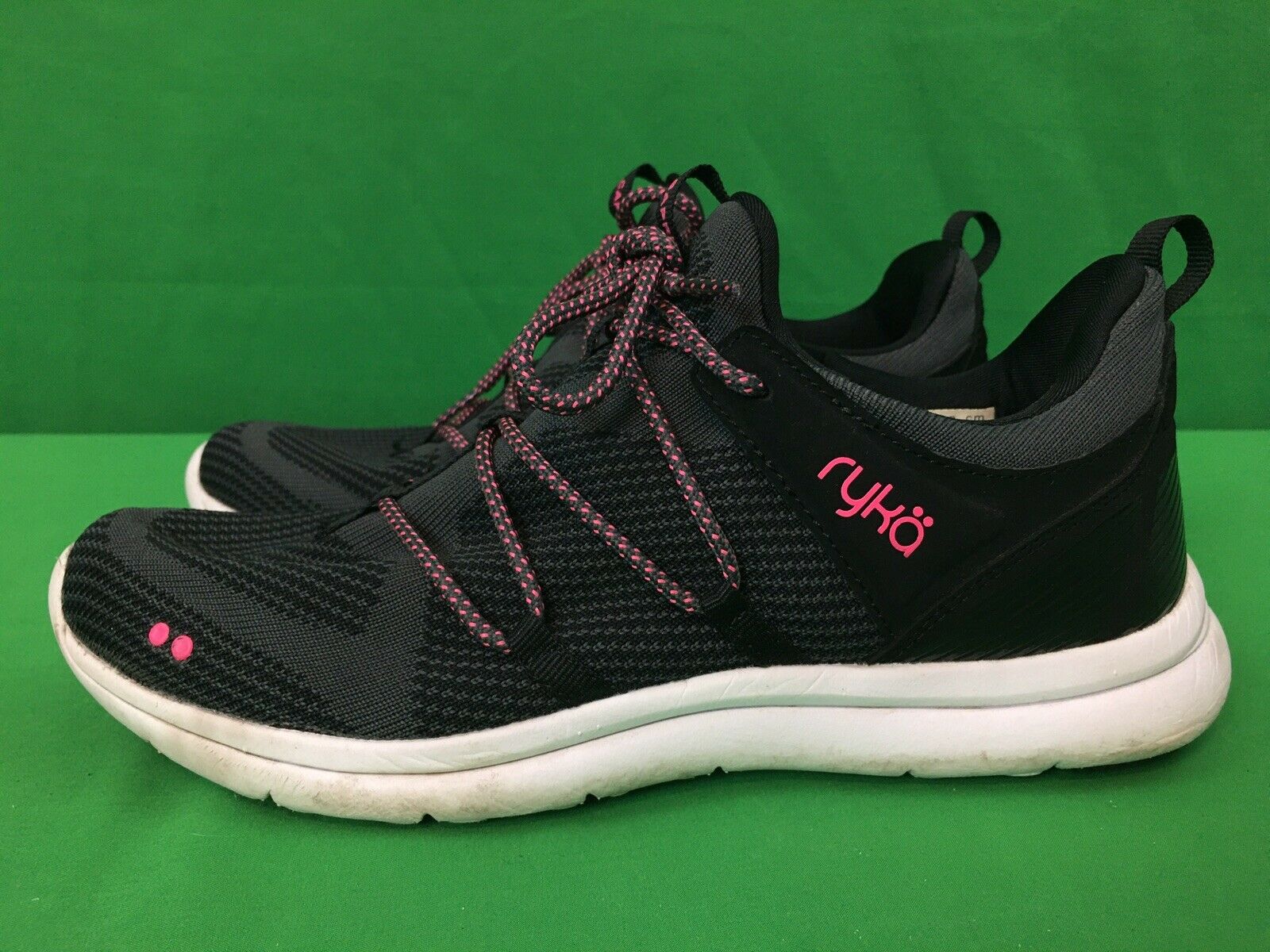Ryka Womens Walking Shoes Black Pink White Size 7.5M Fast Free Shipping