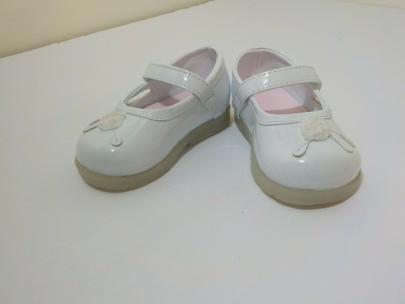 Shiny White Baby Girl Dress Shoes Sz 3 W/White Rose Embellishment