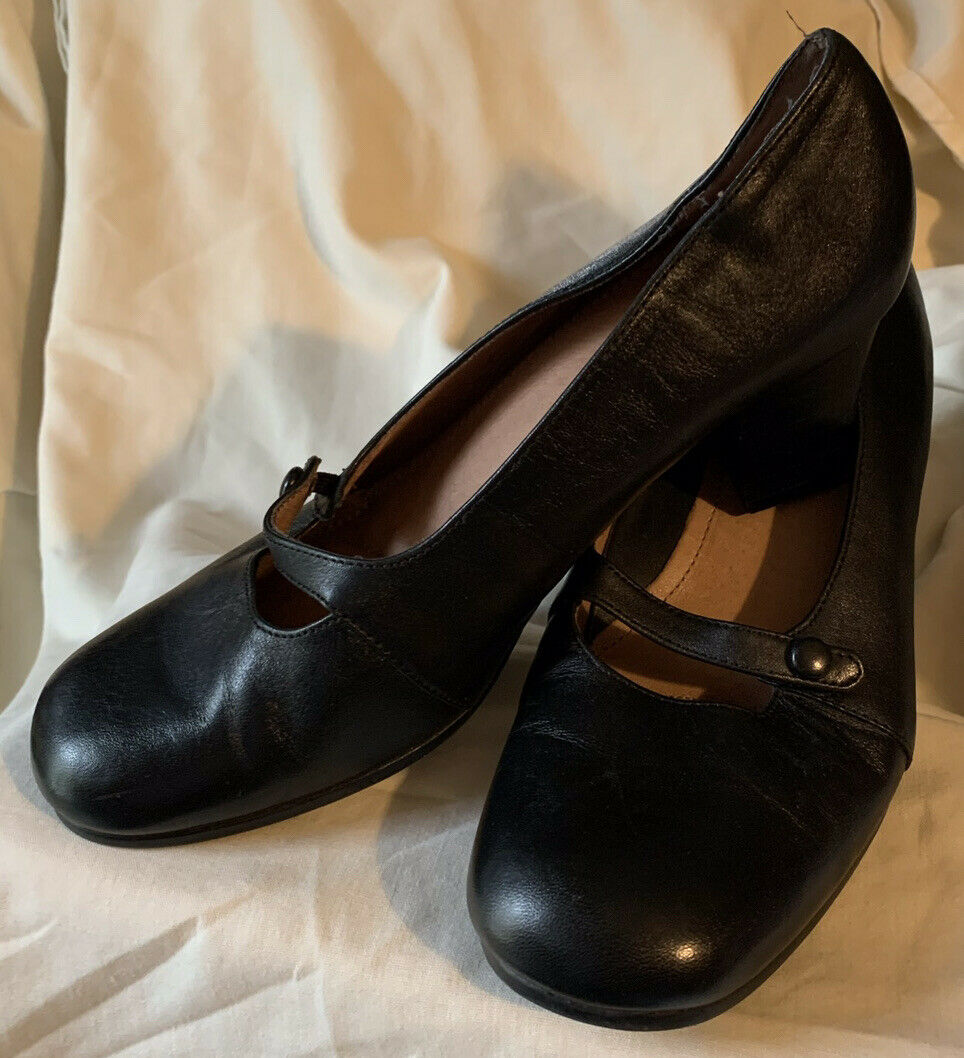 Simply Comfort Mary Jane Work Dress Shoes Black 8 Medium Worn Once Used Heels
