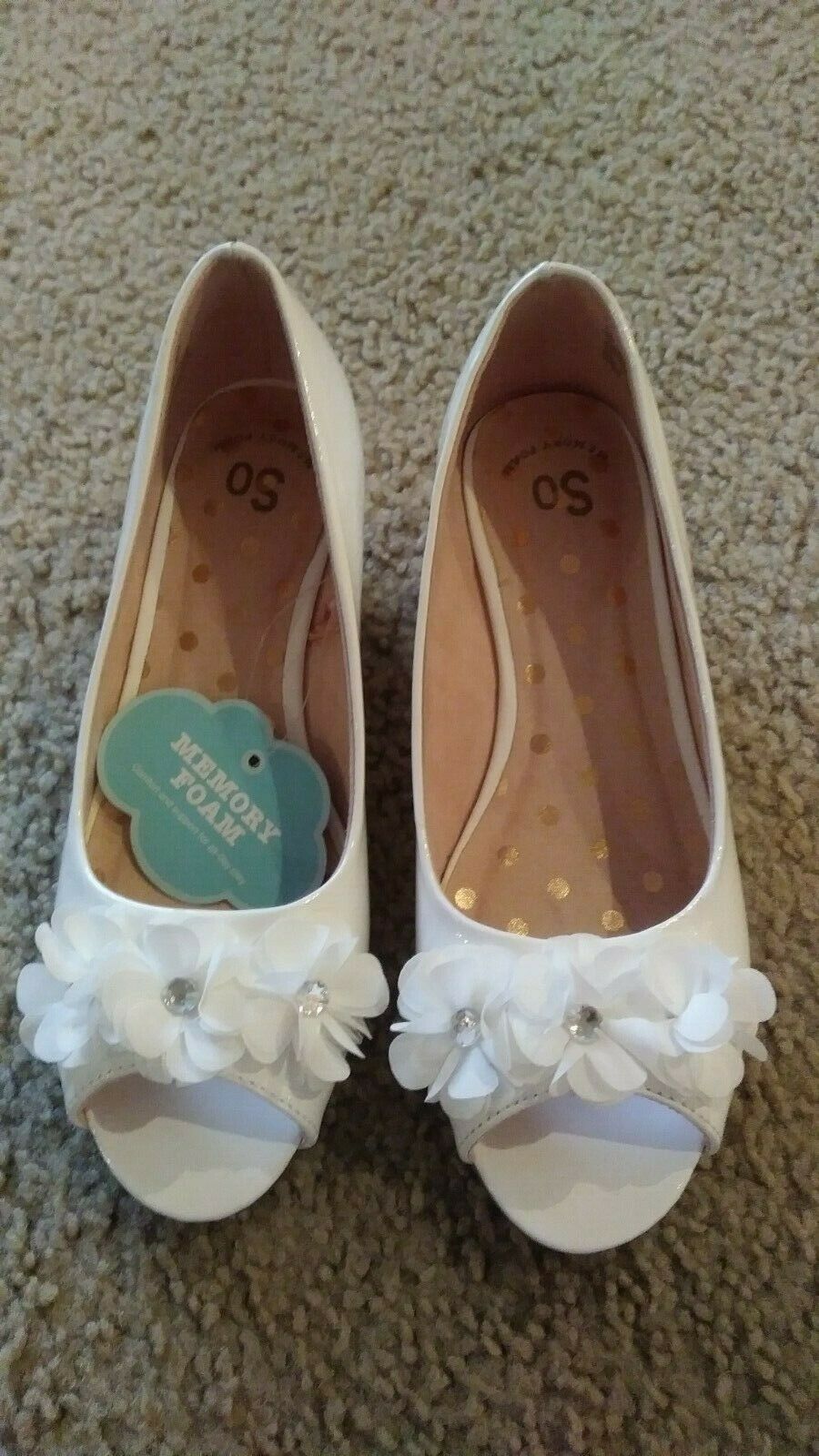 SO girl junior white flower memory foam dress shoes , size 3