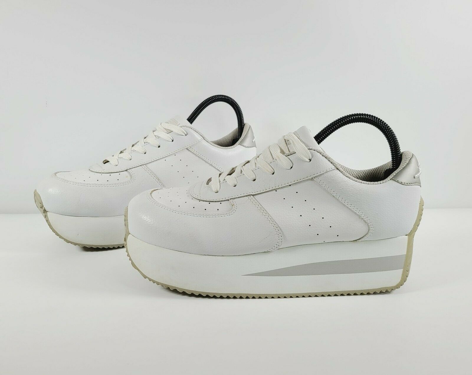 Steve Madden Women's Size 10 Viking Platform Sneakers White Shoes