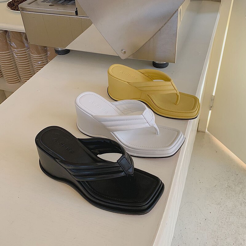 Summer Flip Flops Women Flat platform slippers Beach Casual Fashion Wedges Thick bottom Ladies shoes sandalias