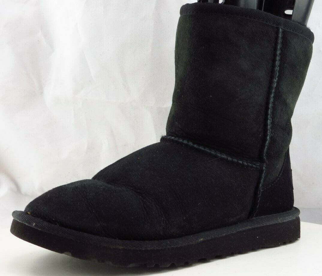 UGG Youth Girls Shoes Size 4 M Black Shearling Style Leather