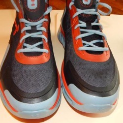 Under Armour Shoes | Basketball Shoes Under Armour New Spine 11 Black | Color: Black/Orange | Size: 11