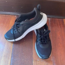 Under Armour Shoes | Under Armour Women Sneakers | Color: Black/White | Size: 7.5