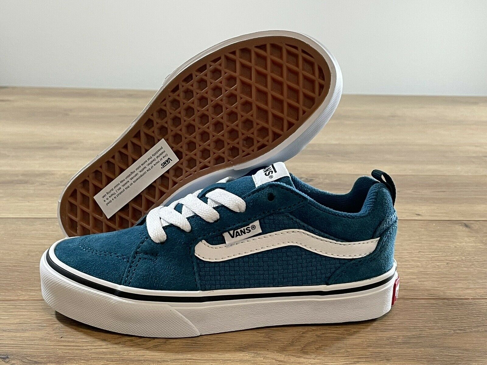 Vans YT Filmore Youth Shoes Blue Coral/White Kids SZ 13 ( VN0A3MVPA3Y )