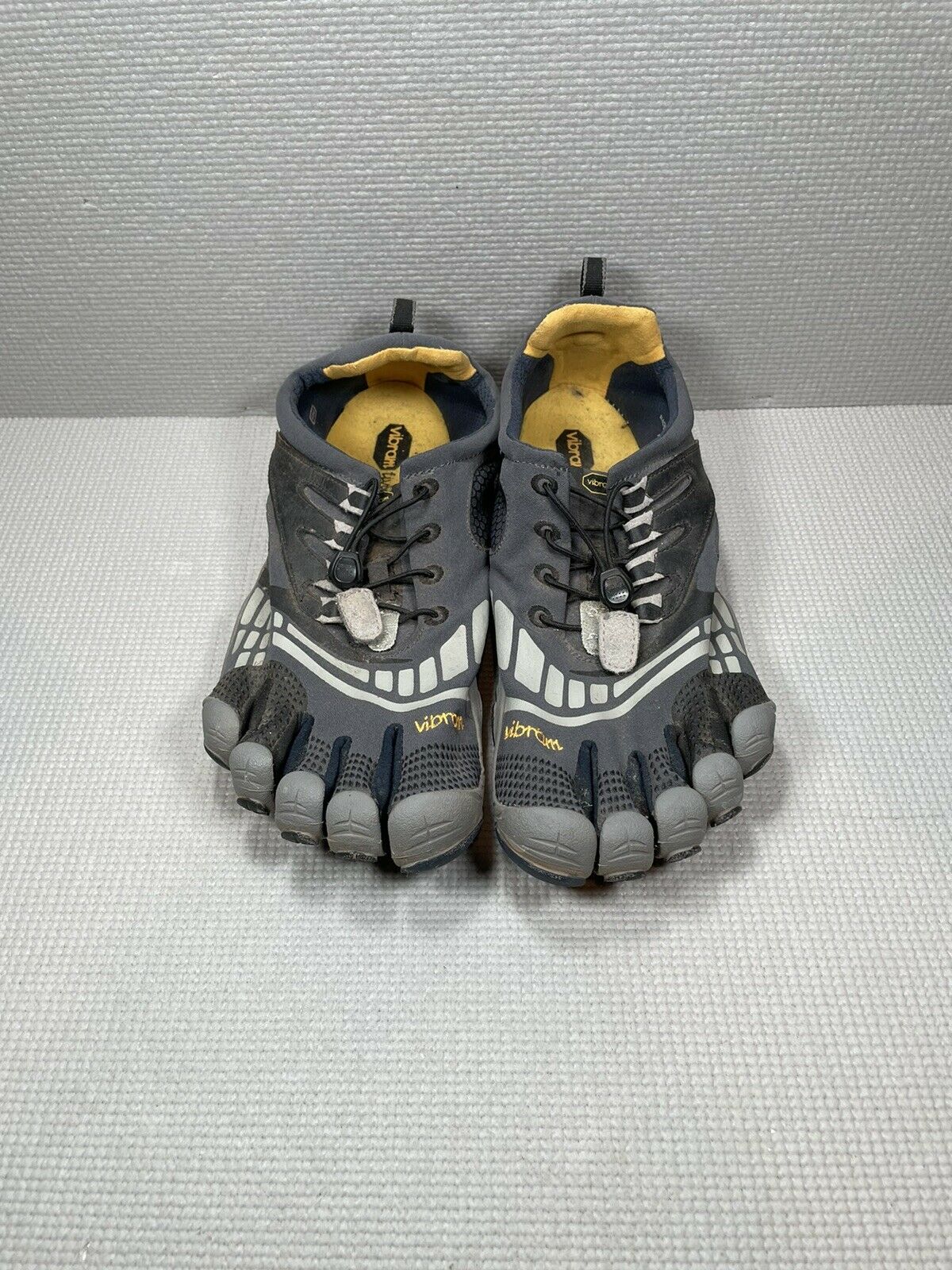 Vibram Five Fingers Sports Water Shoes Men’s Black/Gray/Yellow Size EU 46 US 12