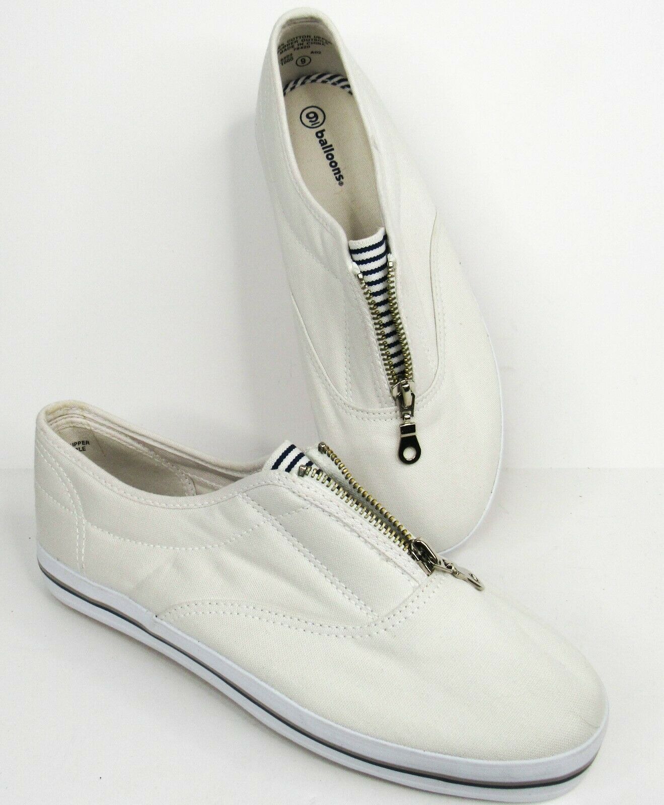 Vintage 90s Balloons White Canvas Sneakers Flat Shoes Size 9 Zipper Slip-On NOS