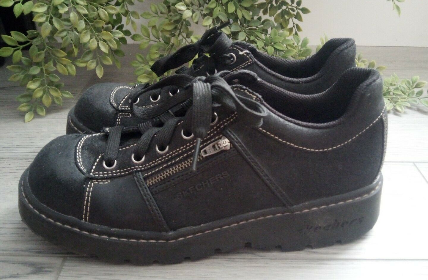 Vintage 90s Y2K SKECHERS Black Chunky Platform Shoes Zip Pockets Size 9.5
