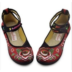 Vintage Embroidered Flat Ballet Ballerina Cotton Chinese Fashion Shoes For Women In Vibrant Red Floral Design
