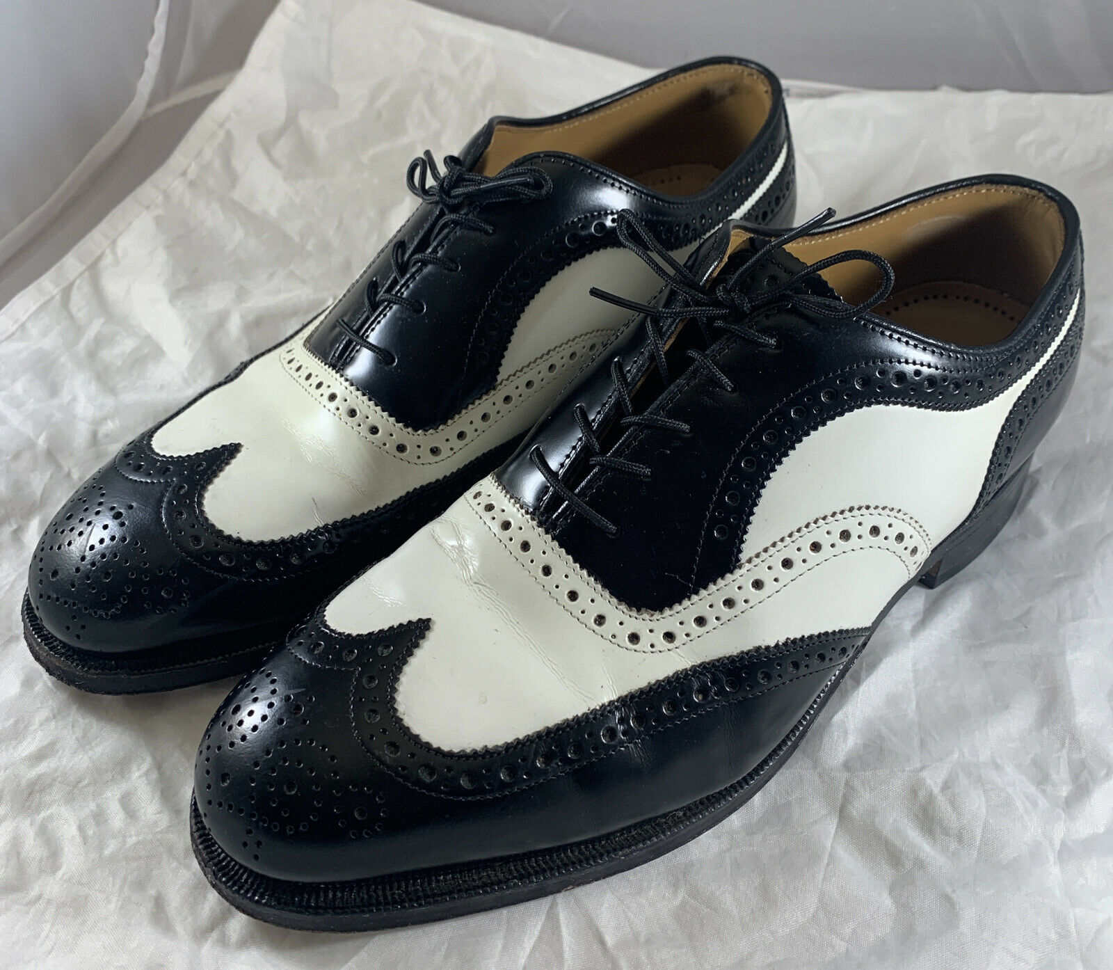 Vintage Johnston Murphy J&M Aristocraft Black & White Wingtip Dress Shoes Sz 8.5