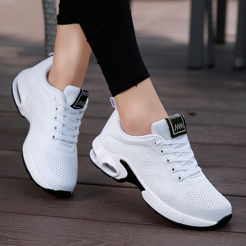 Women Casual Shoes Fashion Breathable Walking Mesh Flat Shoes Sneakers Women 2021 Gym Vulcanized Shoes White Female Footwear