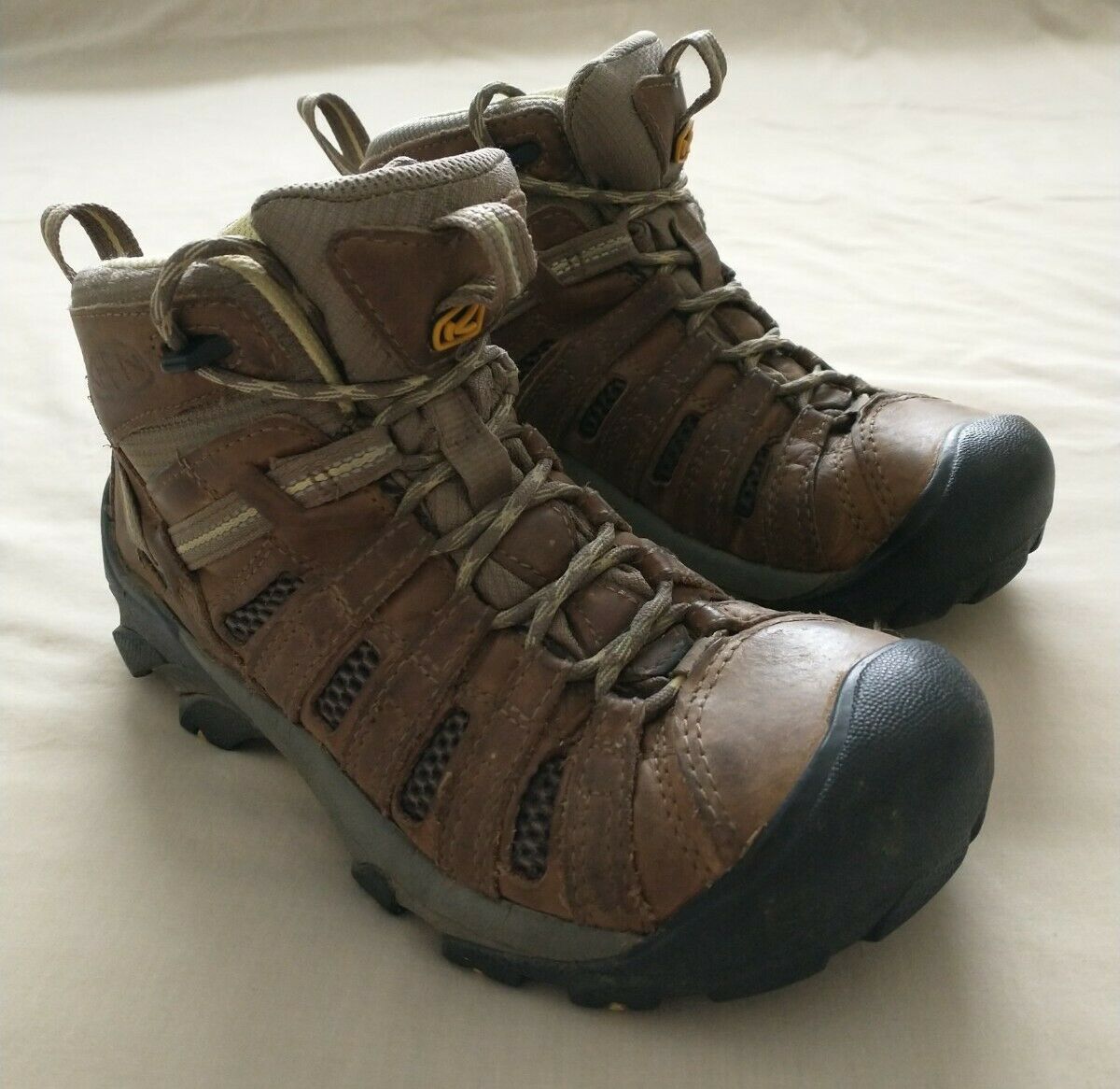 Women's Keen Voyageur Mid Brown Hiking Boot 1010138 Size US 7.5