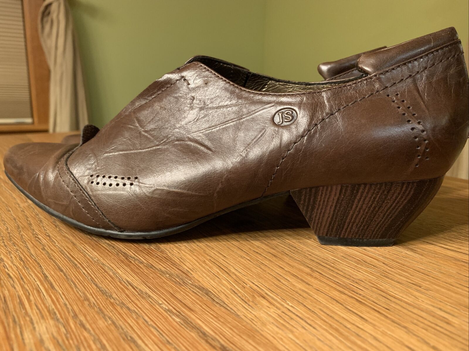 Women’s Quality josef seibel size 40(9) Brown leather Dress Shoes VGC!!