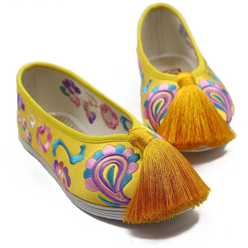 Yellow Hanfu Shoes For Women Chinese Ancient Shoes With Tassel Embroidered Shoes For Women Flats
