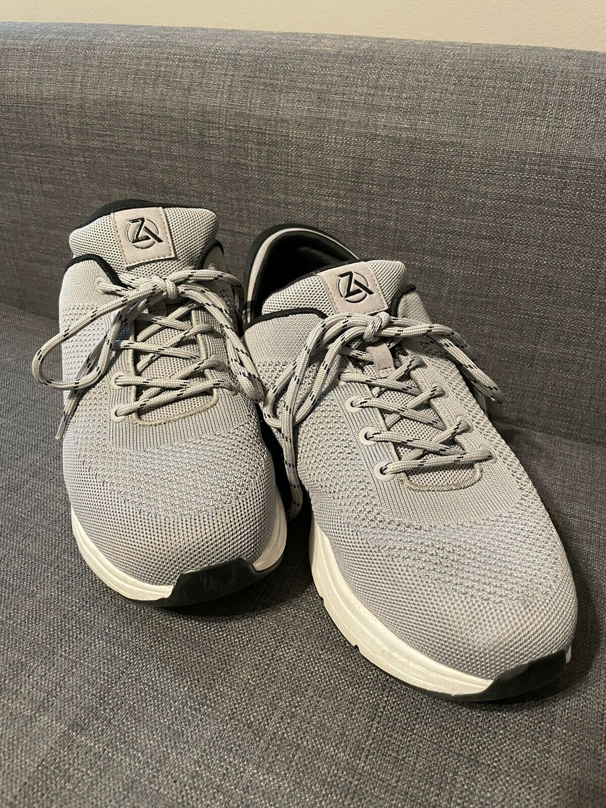 Zeba Hands Free Sneakers Tennis Shoes Athletic Comfort Walking Gray Men's US 12