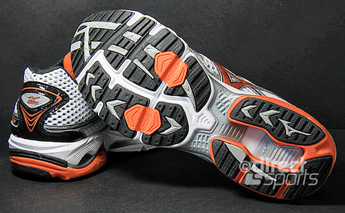 Men's Running Shoes (Photo: didecamp on Flickr)