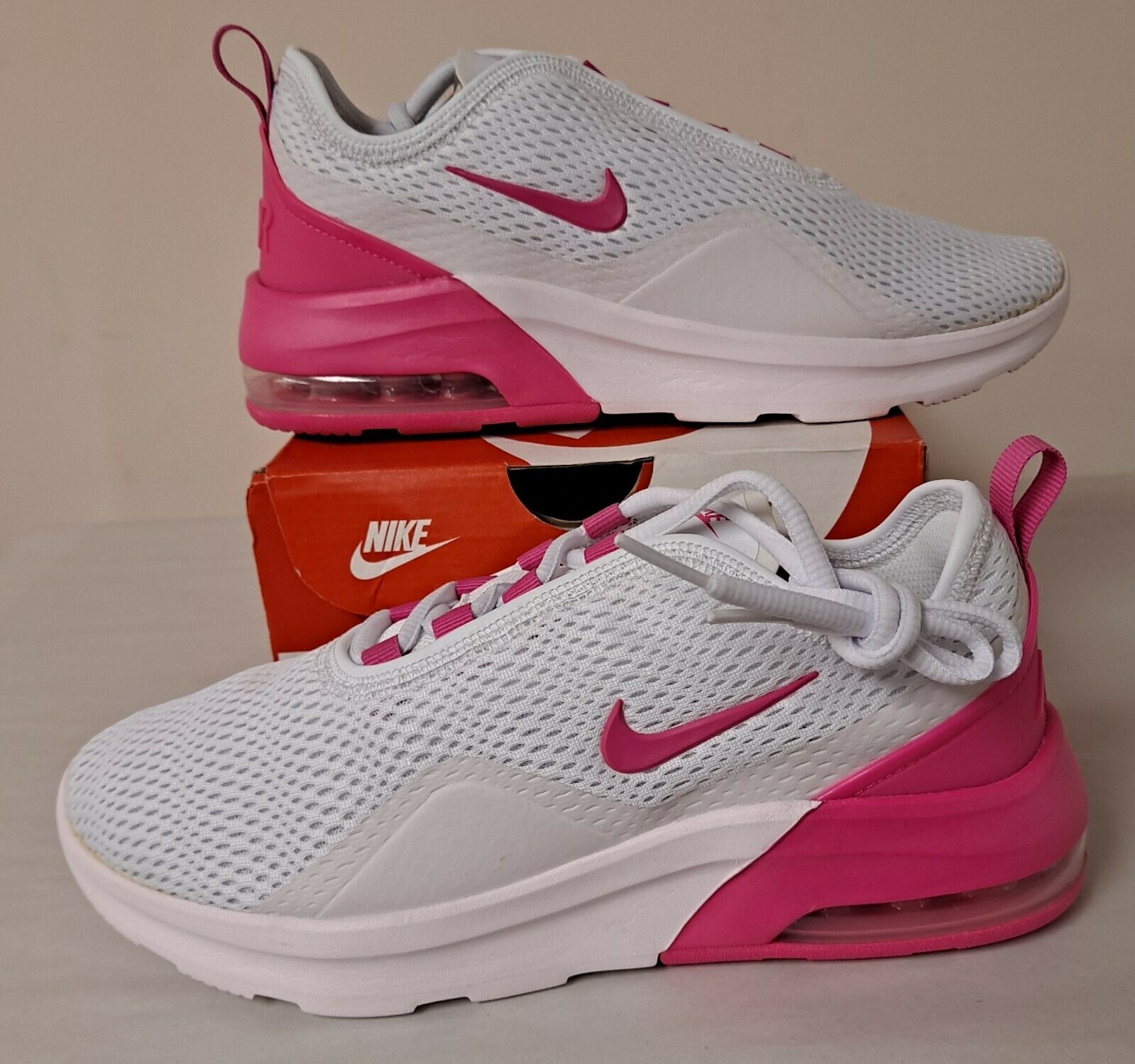 Nike Air Max Motion 2 Women's Shoes Sneakers Trainers AO0352 102 Size 7